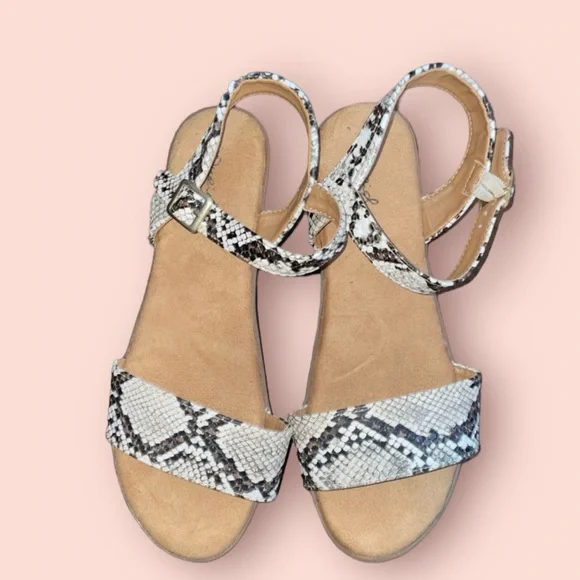 Qupid Snake Print Sandals - Picture 1 of 4